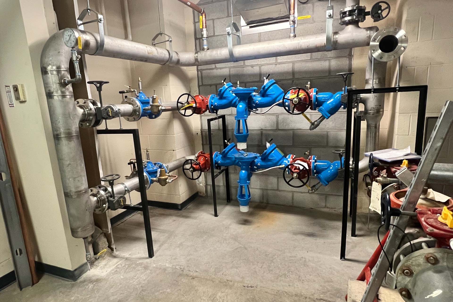 plumbing system for a pool